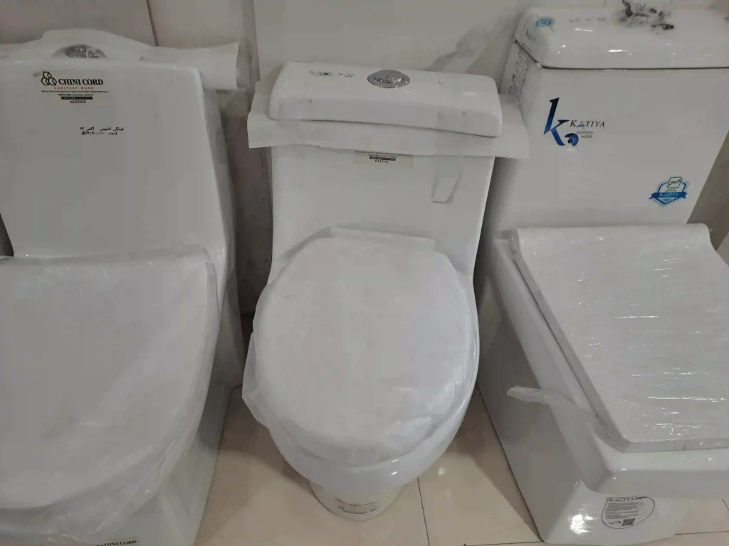 تصویر توالت فرنگی هلنا چینی کرد از بالا
